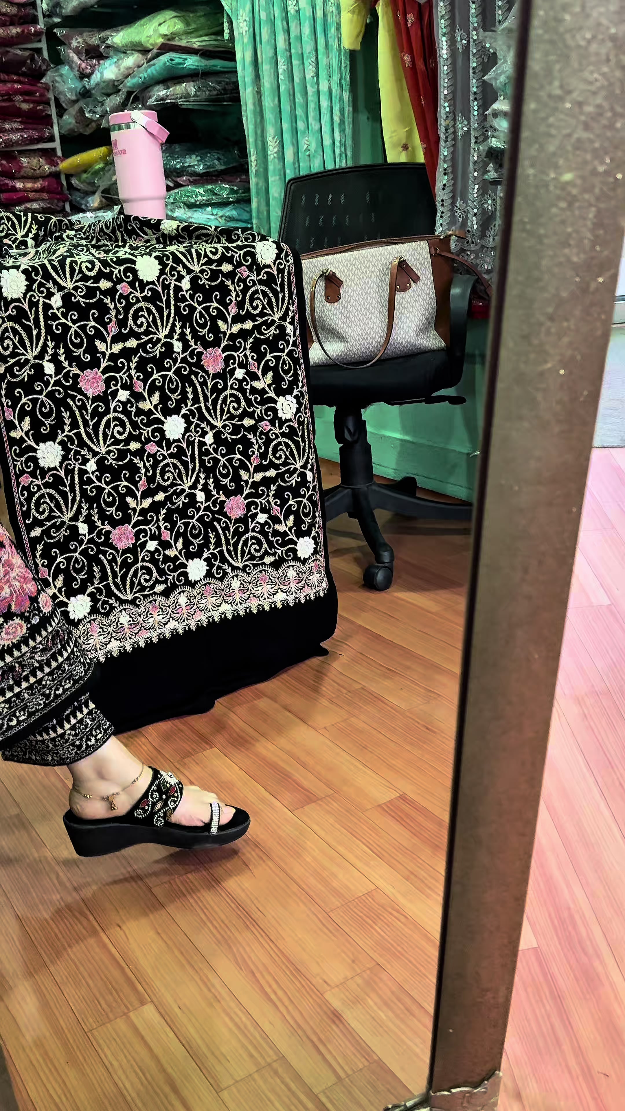 @AashmaCollection123