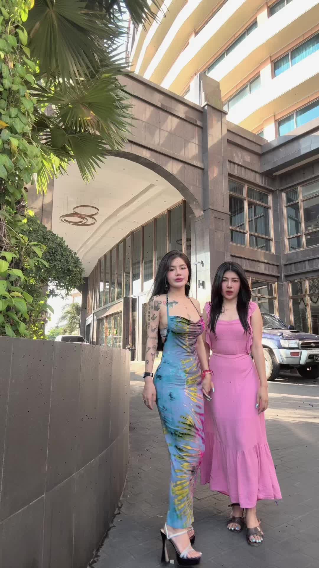 @♐️Tha zinoo 🇨🇳王丽梅 🇲🇲 5.3M✅