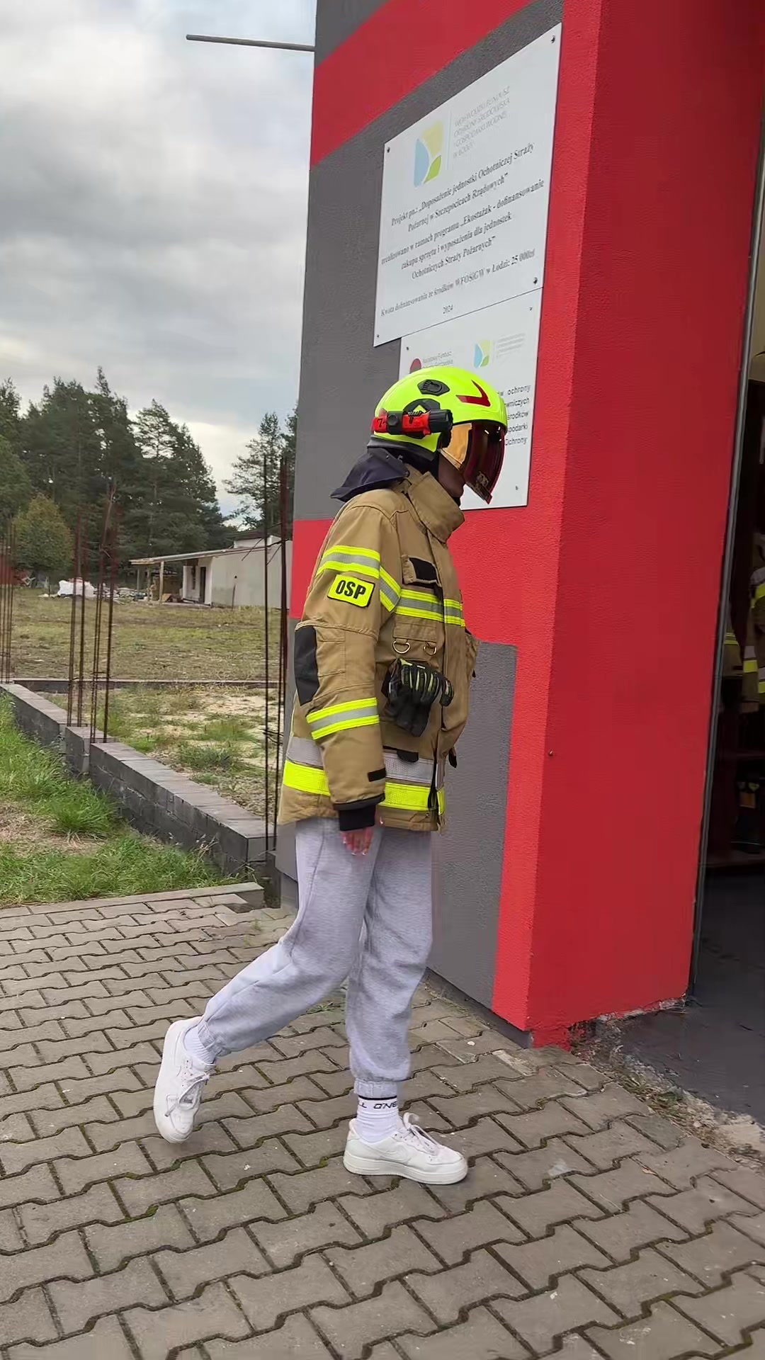 @👨&zwj;🚒🚒🔥