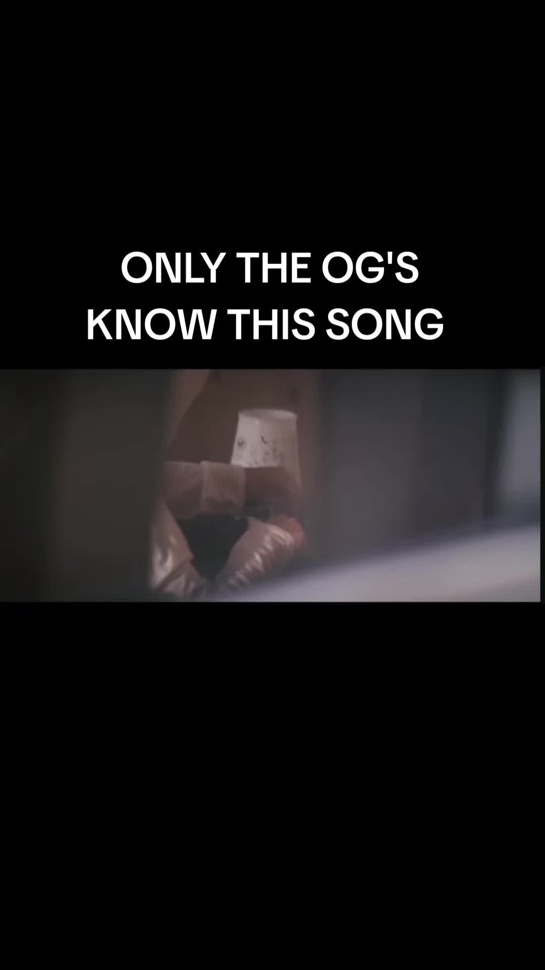 @???