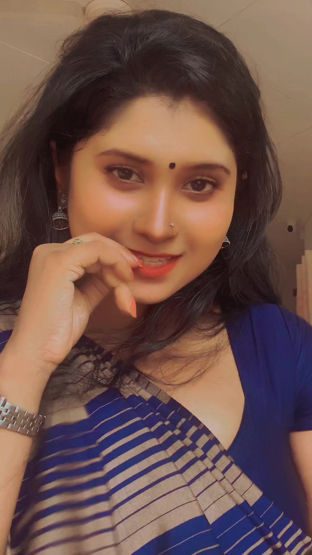 @Maya 😍 மாயா 🧿