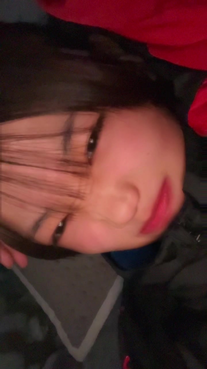 @Riona