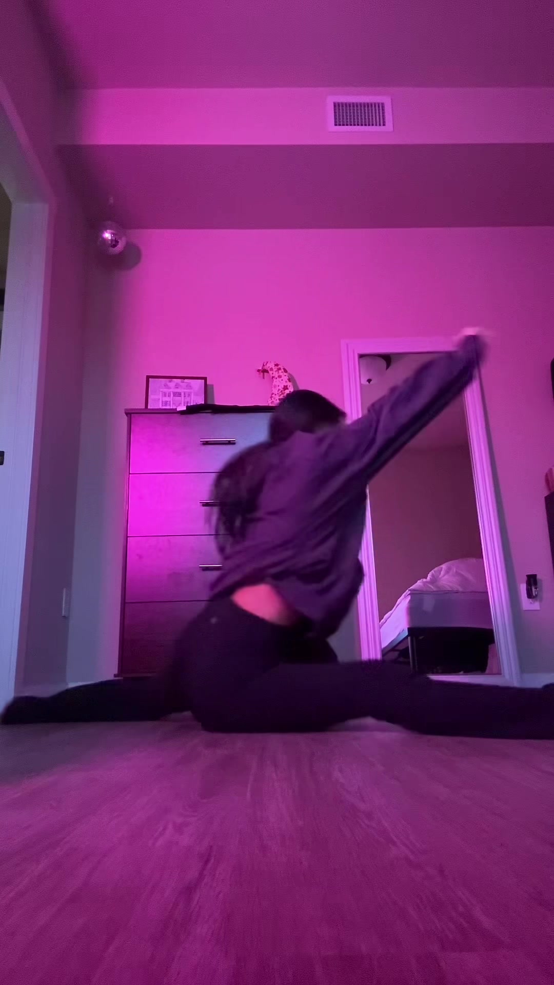 @Razzledazzle🪩🥂🤍