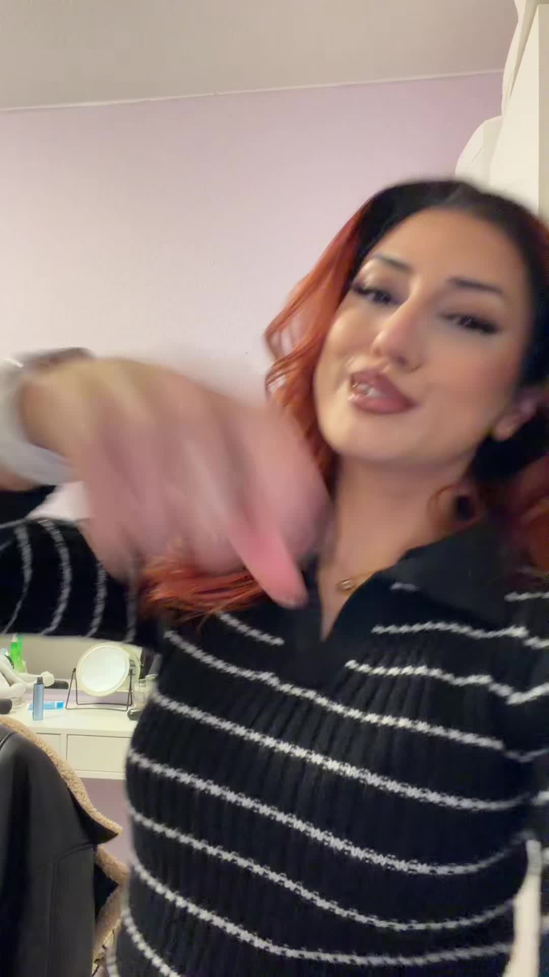 @G&uuml;lnaz 🧏🏽&zwj;♀️