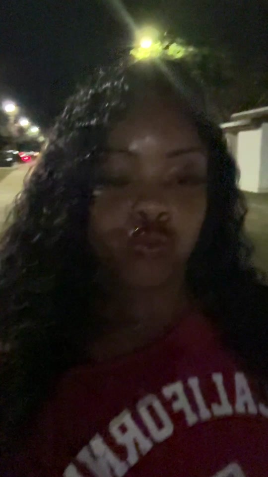 @vibewithdee