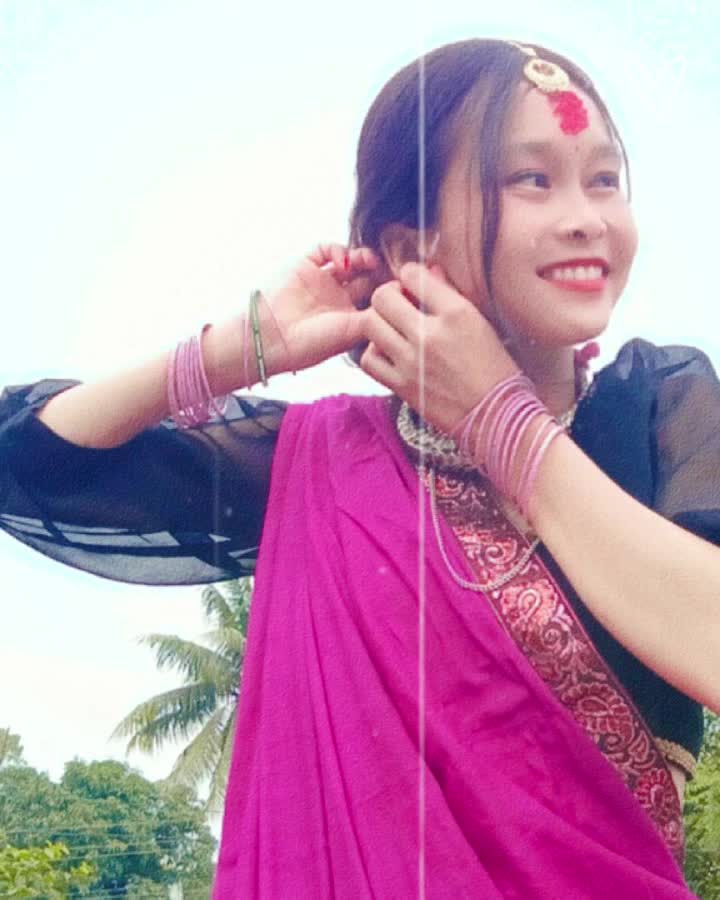 @SANDHIYA 💋🦋