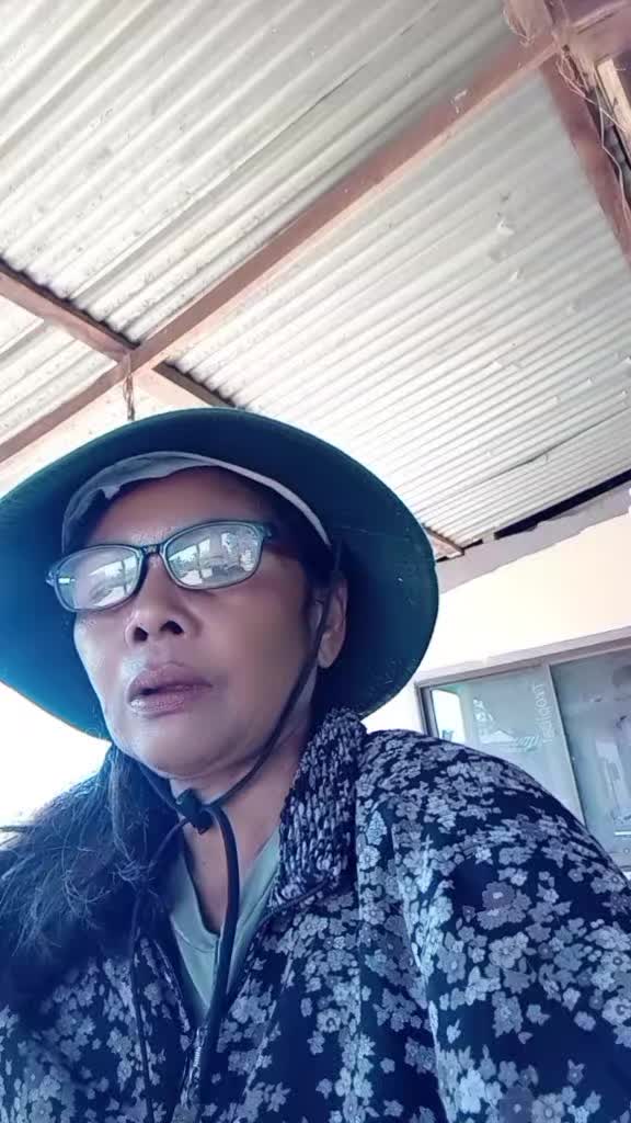 @ป้าจันทร์เพ็ญ คนบ้านๆFullmoon