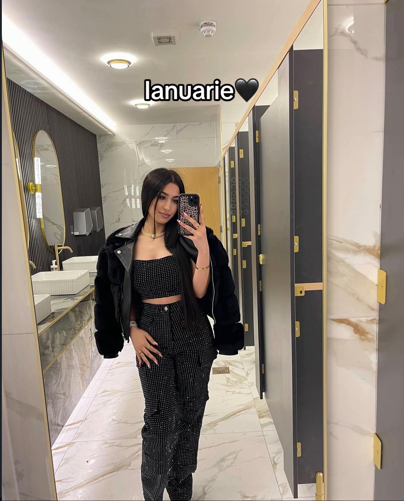@𝑴𝒂𝒓𝒊𝒑𝒐𝒔𝒂🦋