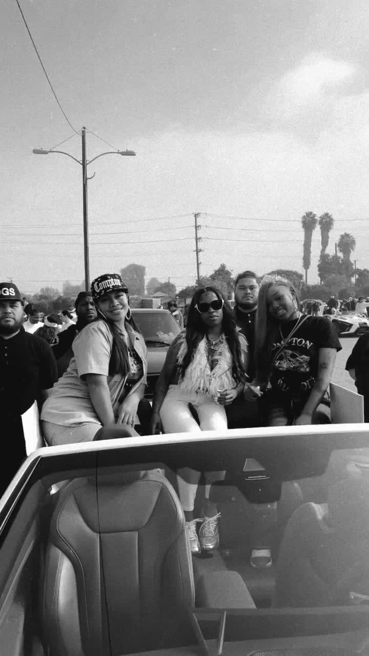 @Compton Baddies Offical Page