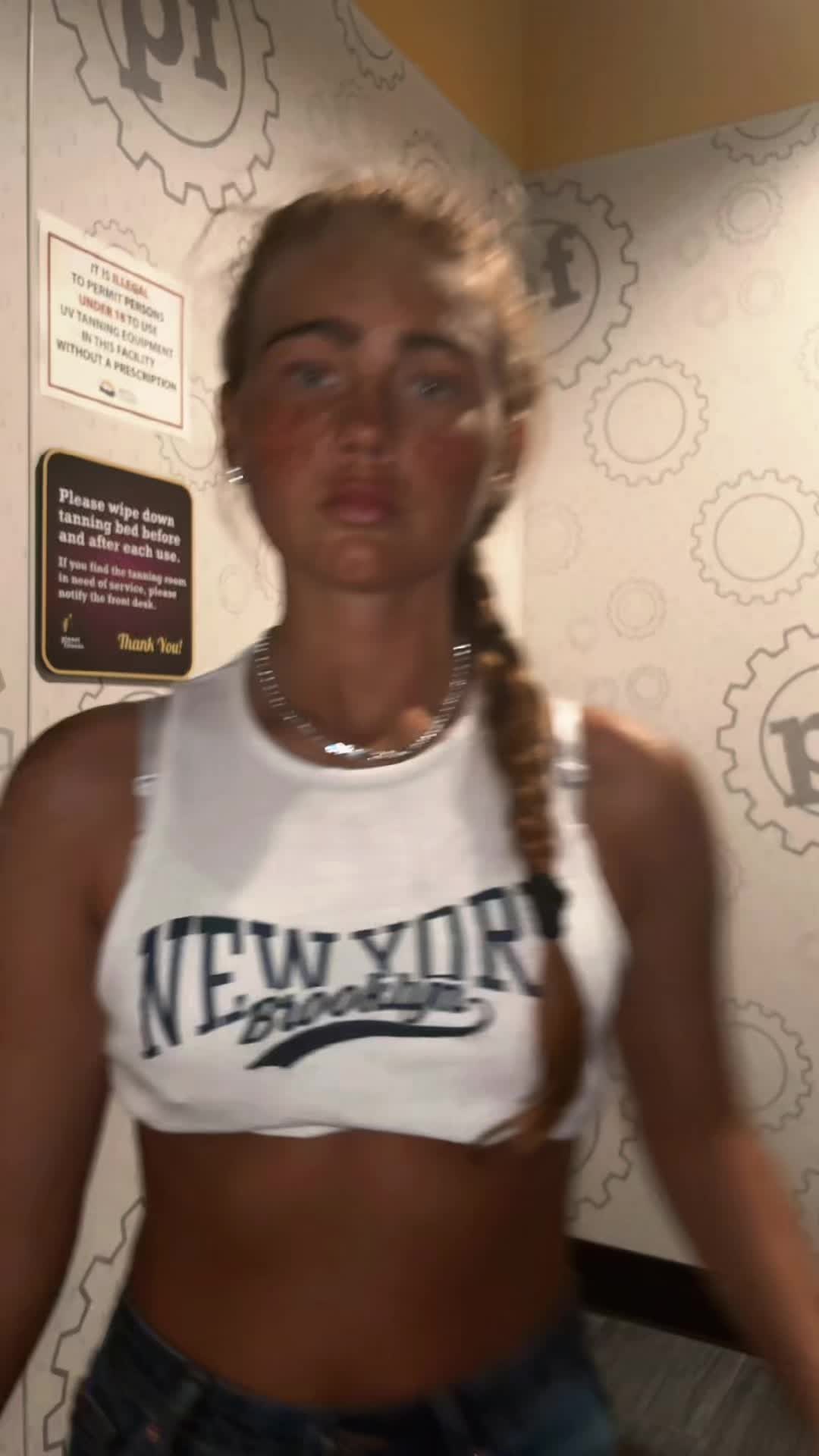@helenquinn_x