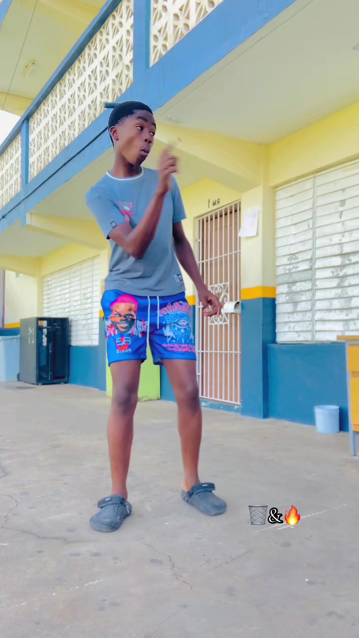 @𝑹𝑶𝑴𝑨𝑹𝑰𝑶〆🎭