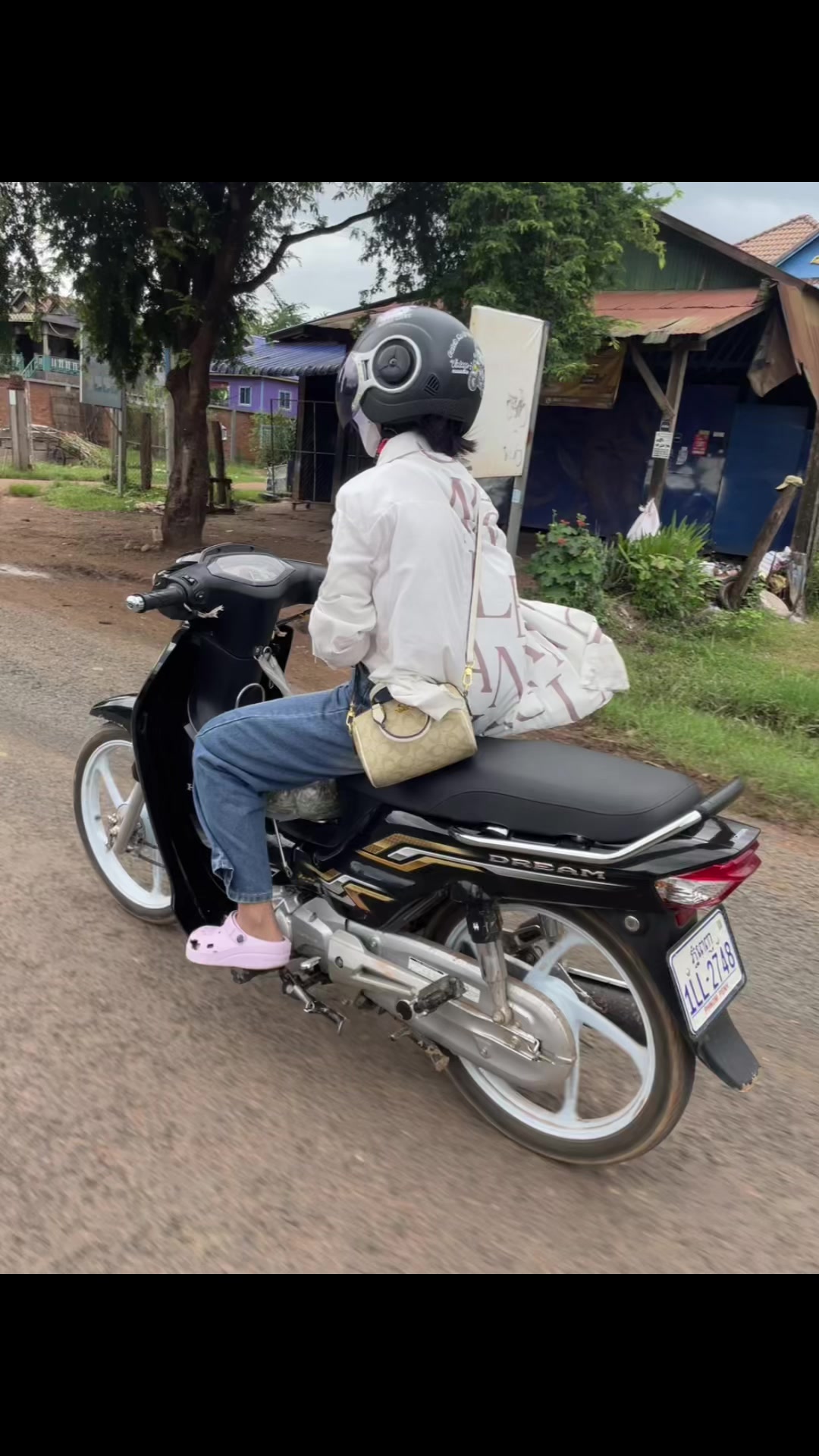 @薩梅特 🇰🇭