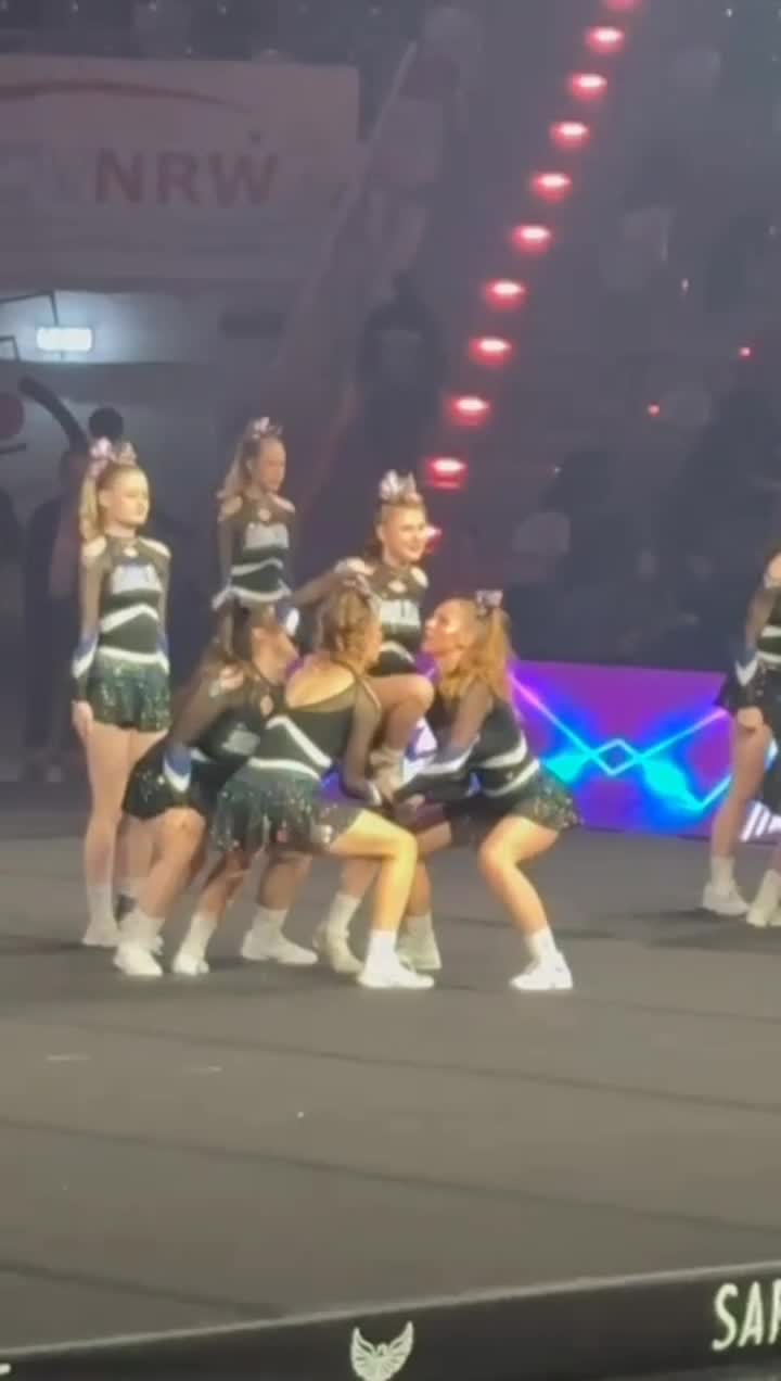 @🎀