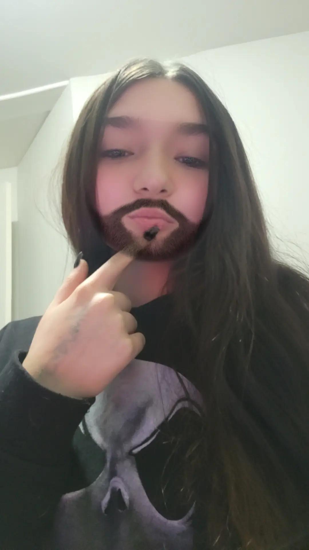 @peytonburelle ✌️🤭