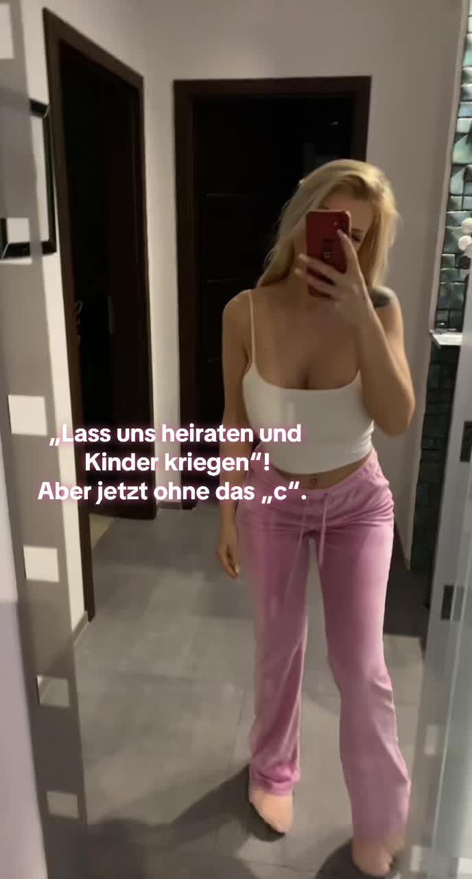 @Geraline_