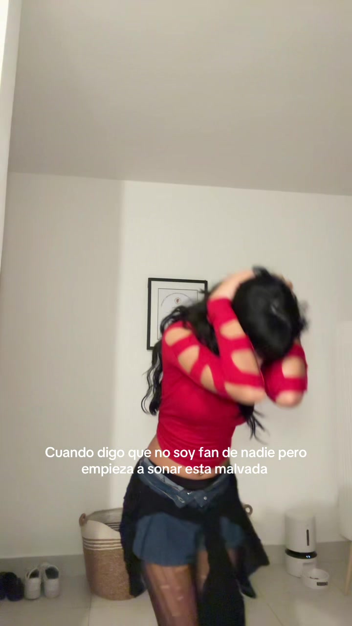 @Cucaracha