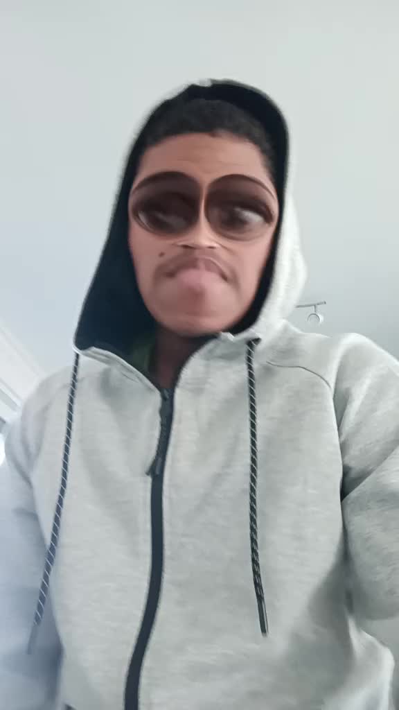 @almontray18