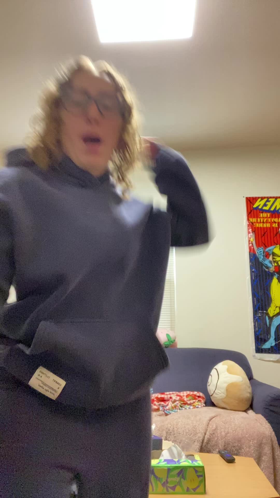 @shepwearsglasses