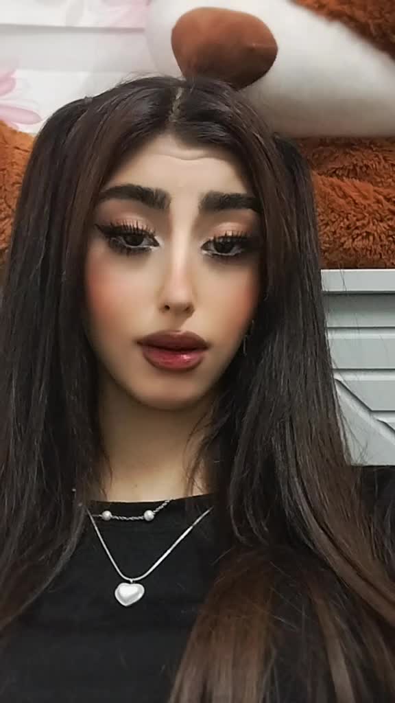 @niyoshafadavi