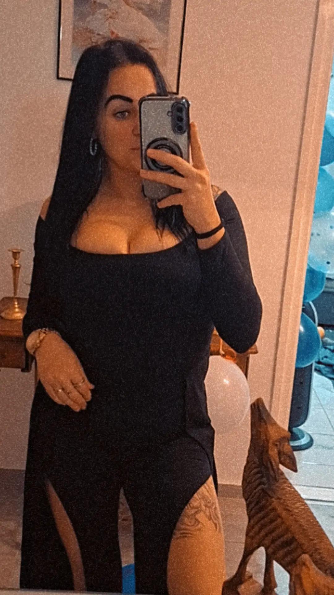 @Laura Juh&aacute;sz⚜️❤️⚜️