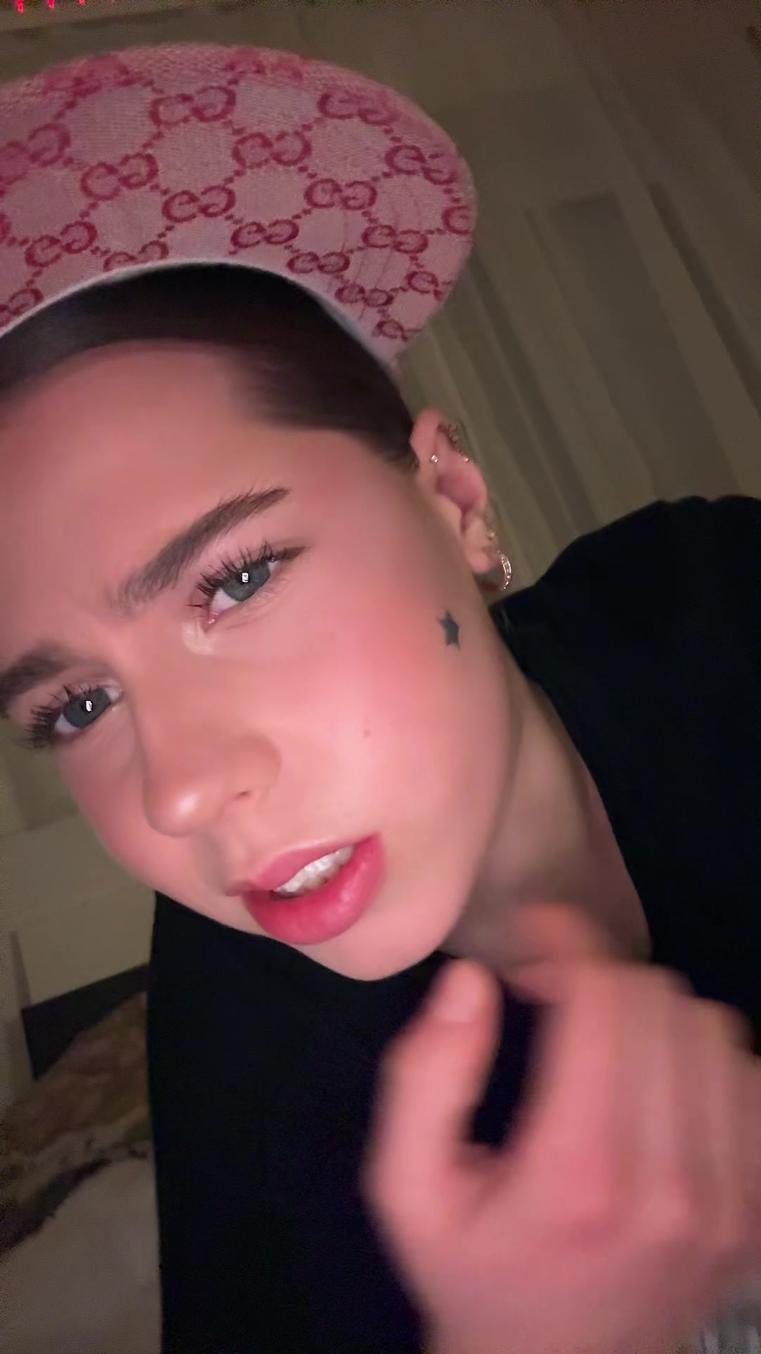 @Emi