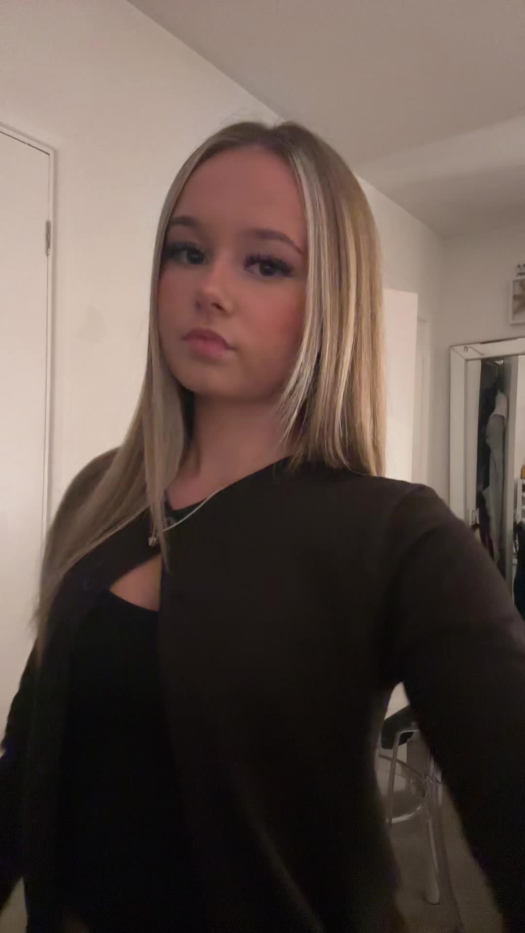 @𝐊🦢☁️🐚🥂