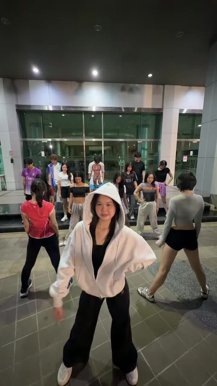 @CU POMPOM