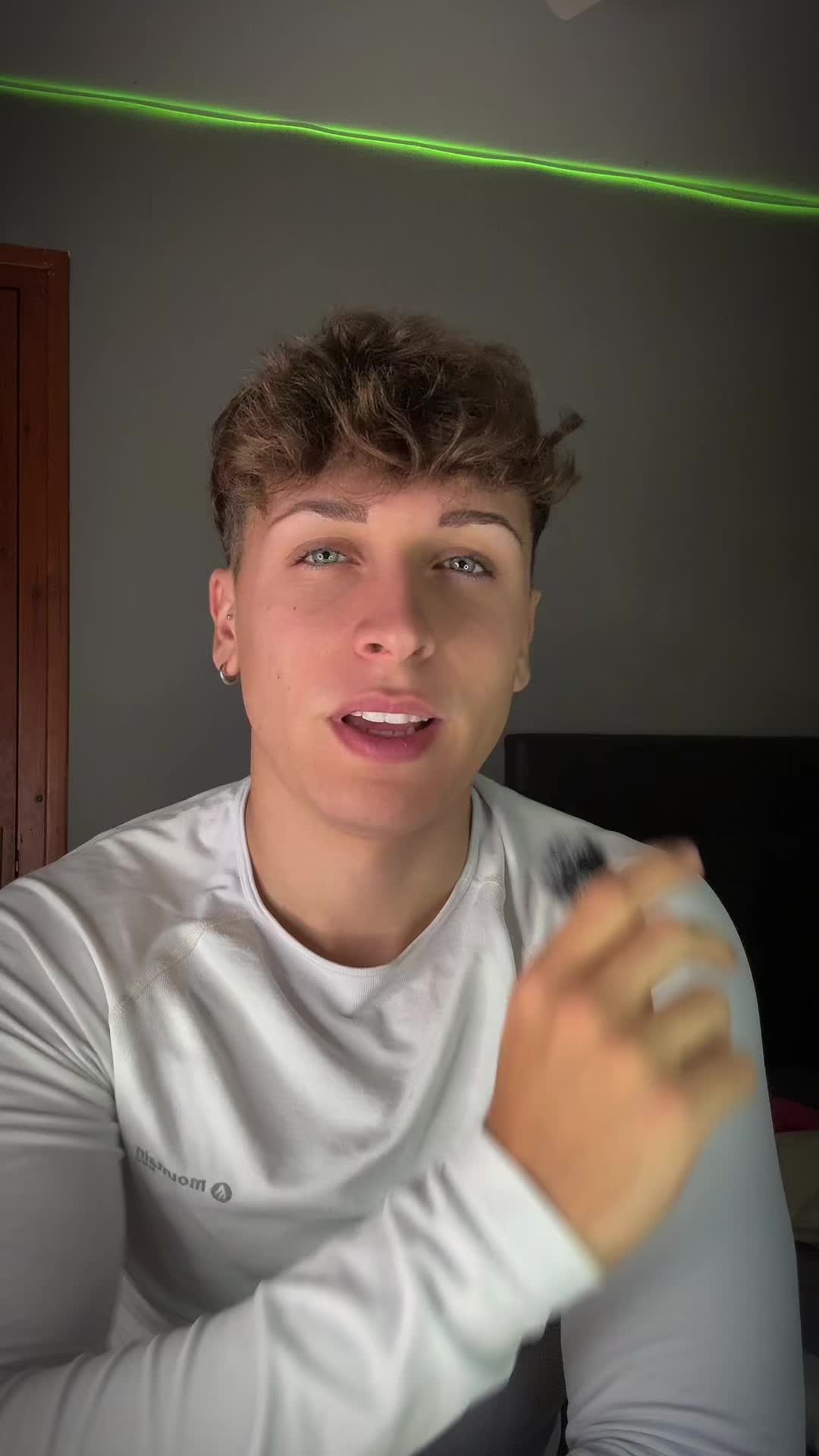 @𝑴𝒂𝒓𝒄 𝑳𝒐𝒈𝒂𝒏