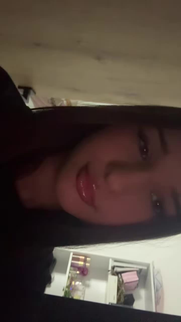 @𝐄𝐦𝐢𝐥𝐤𝐚