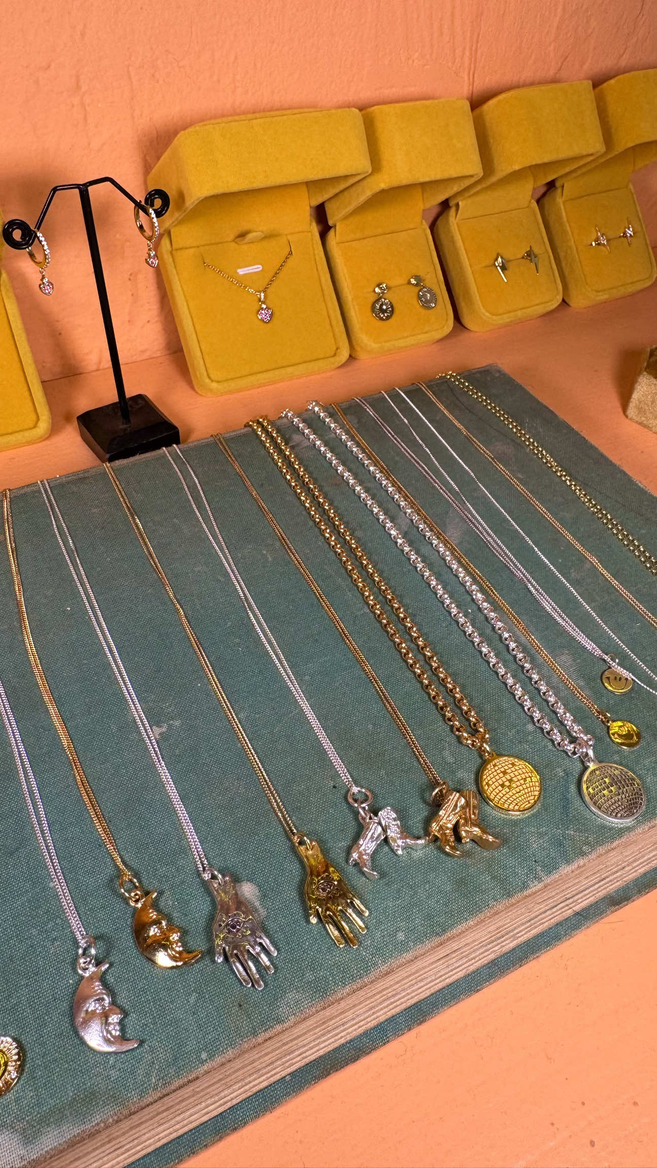 @reojewels