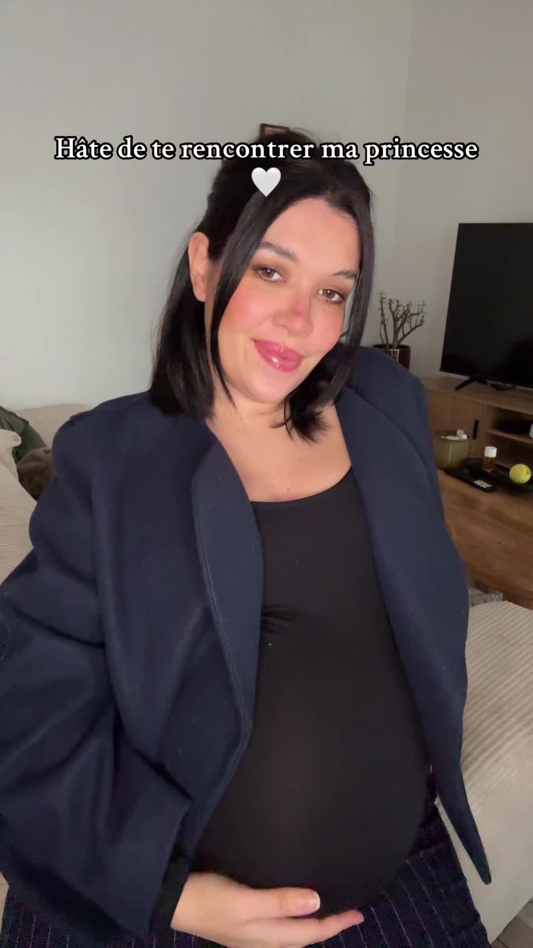 @Ma&euml;va