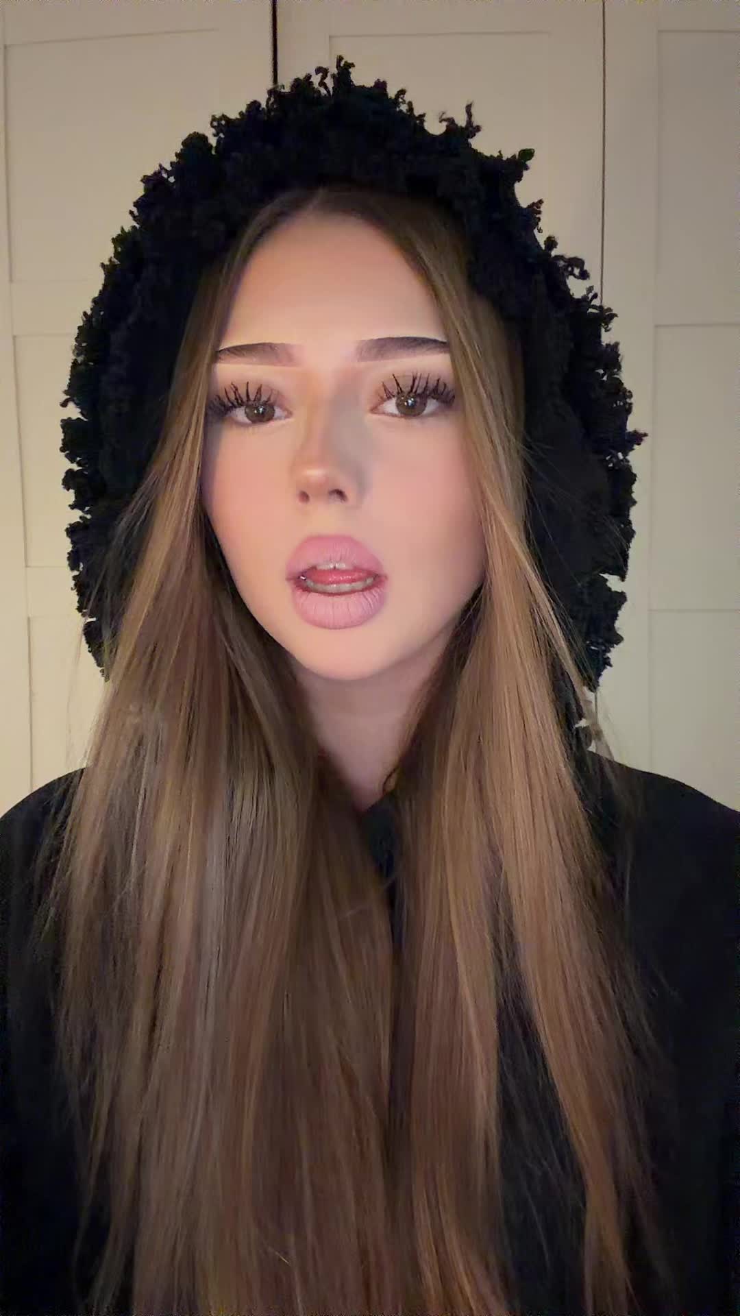 ︎IG:drippy_roksi (@drippyroksi) - Urlebird