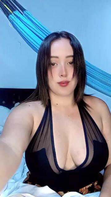 @Mar&iacute;a Victoria 🏆