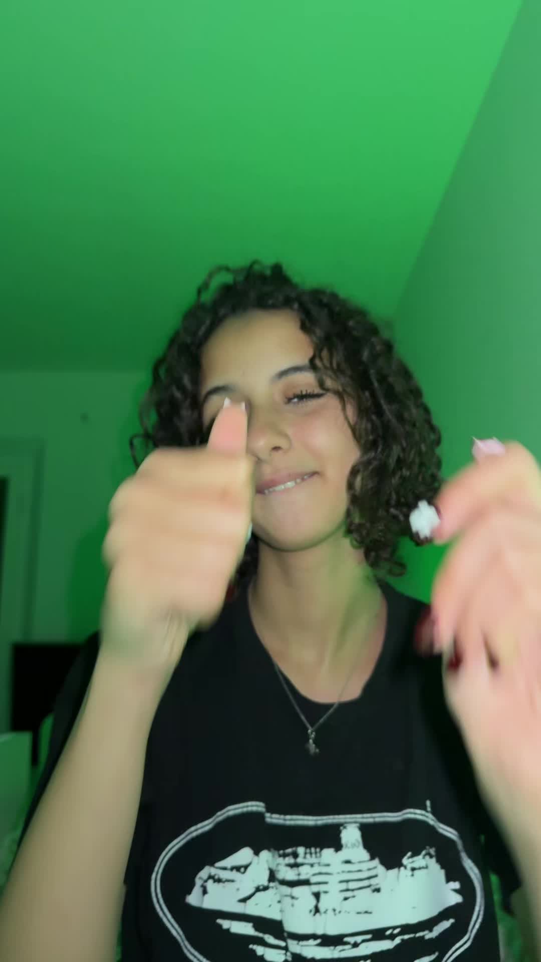 @Yas🍉
