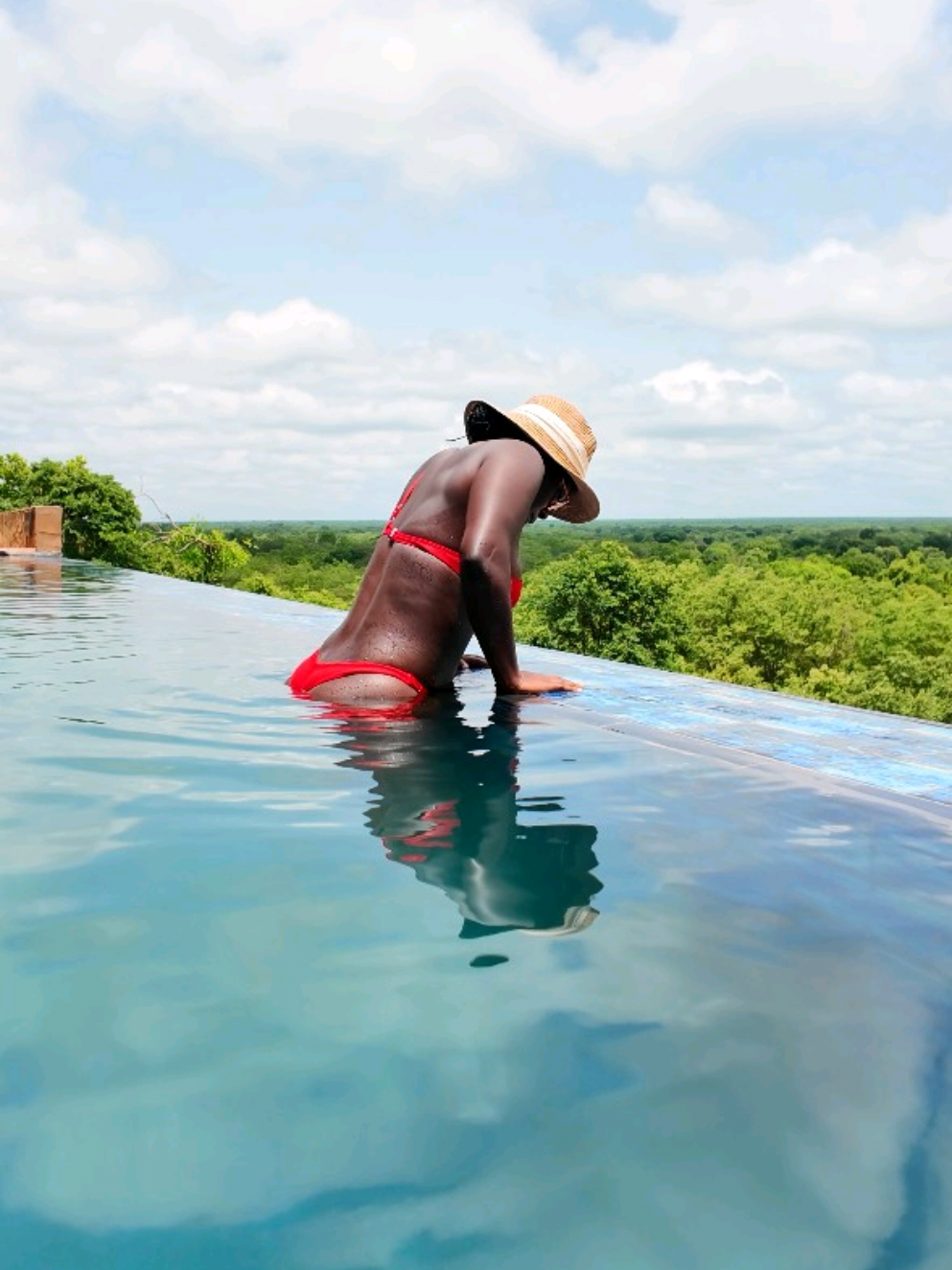 @Francisca AK _Travel&Lifestyle