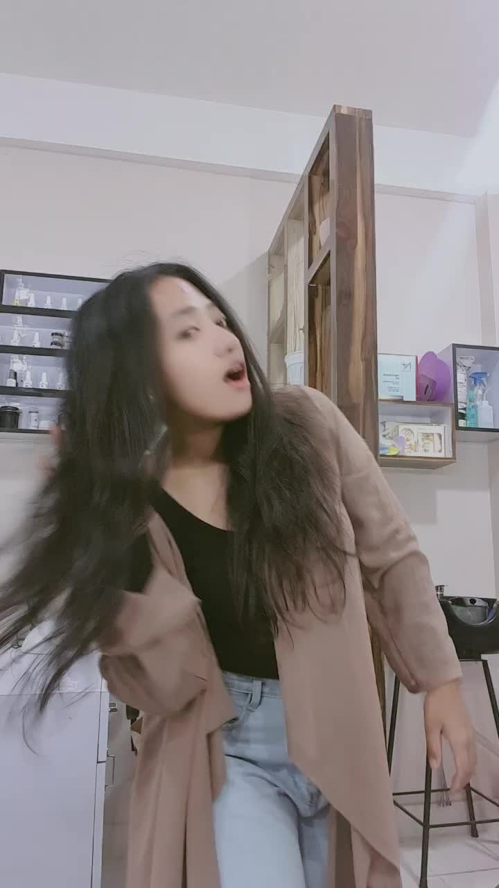 @Nita🦋