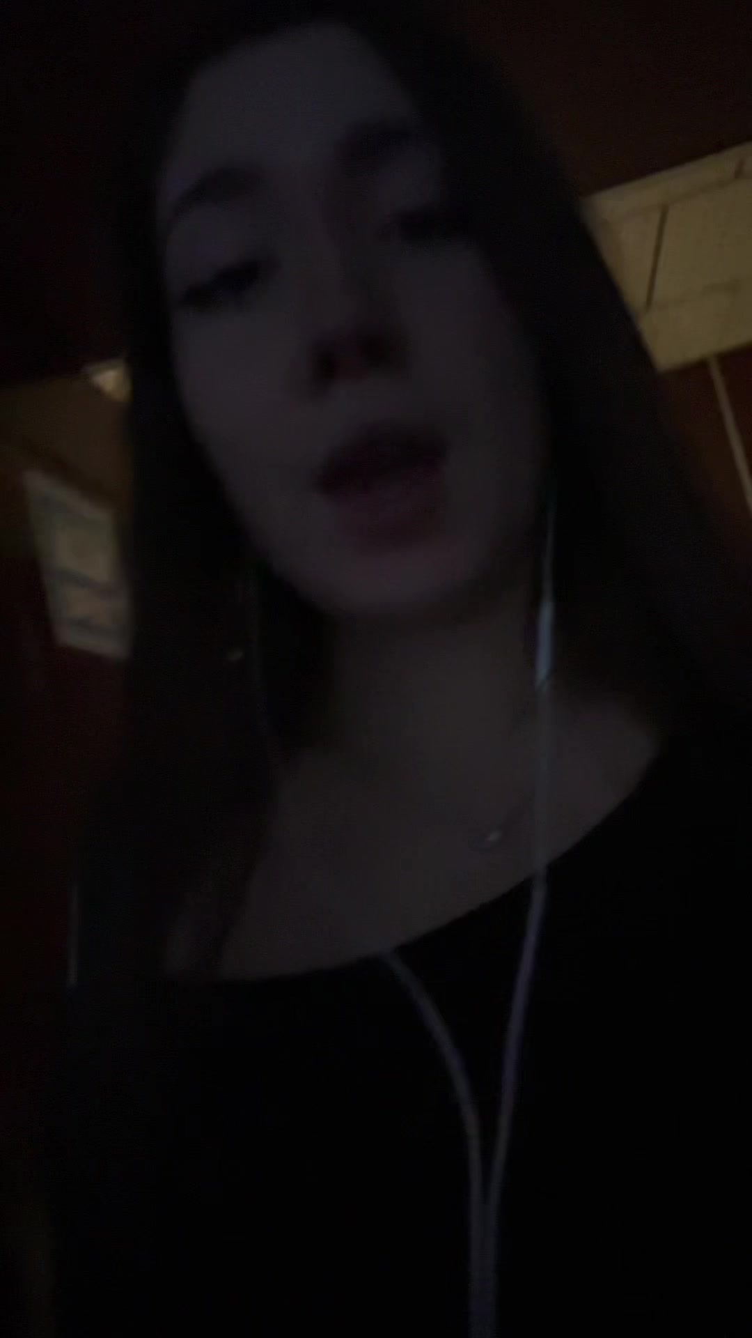 @мила