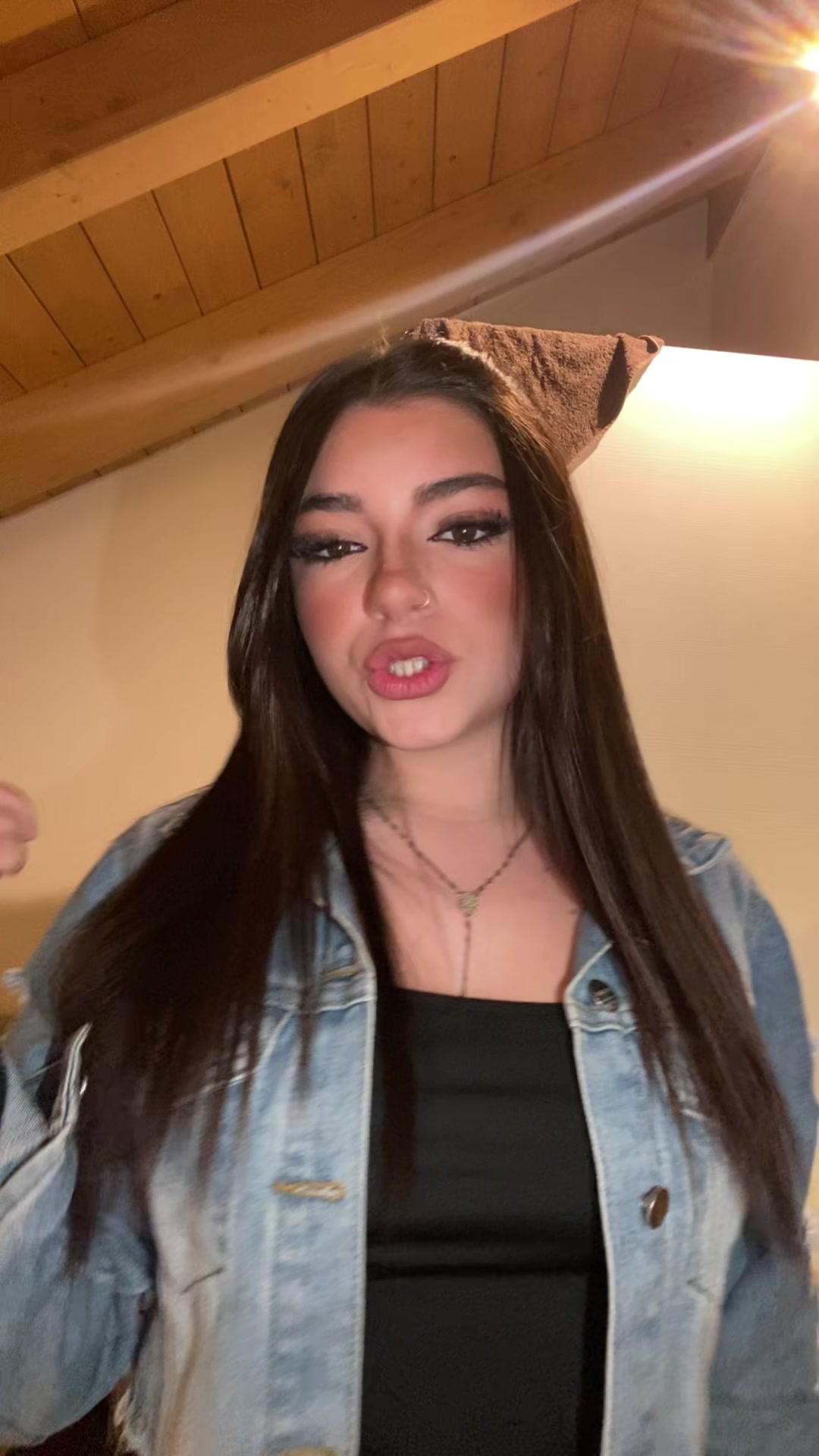 @👑𝑅𝑂𝑆𝐴𝑅𝐼𝐴👑