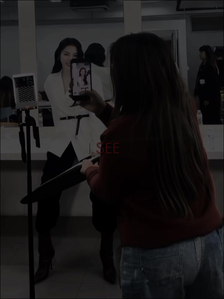 @𝒇.𝒉