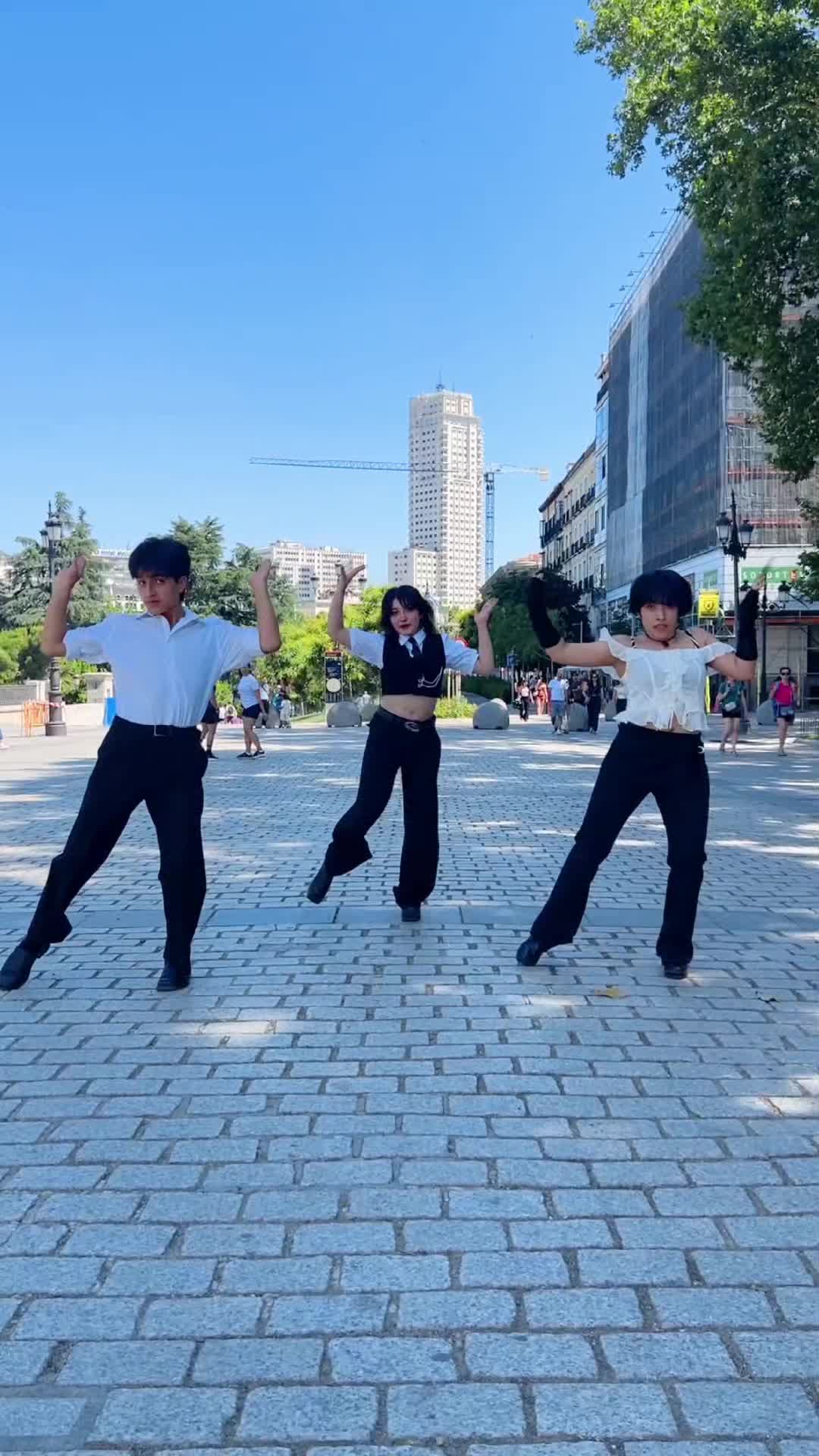@𝙋𝙍𝙊𝙅𝙀𝘾𝙏:𝙃𝙄𝙆𝘼𝙍𝙄