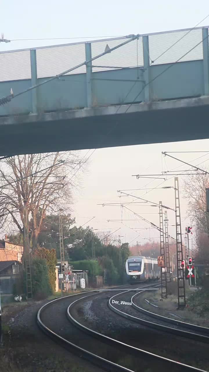 @Der&bull;Wessi &bull; Trainspotter