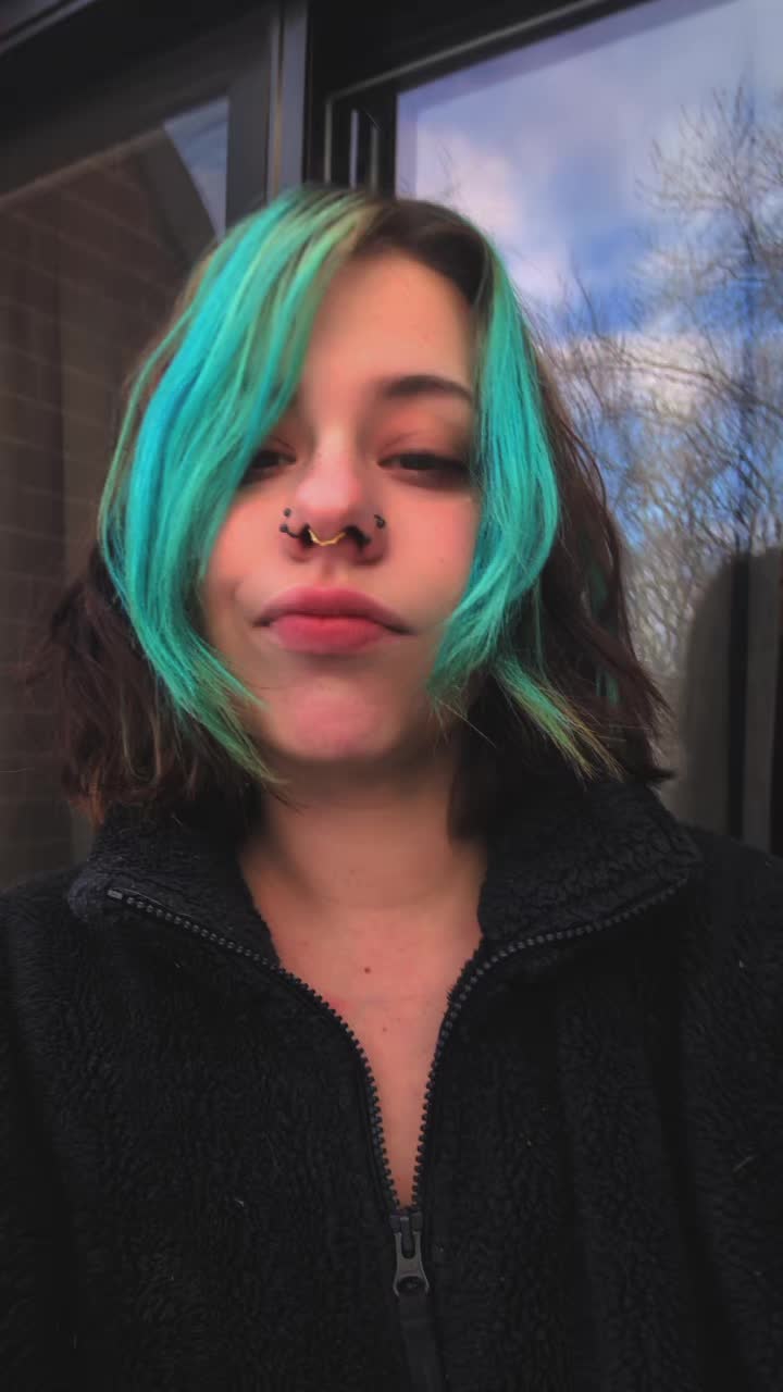 @Buzzedqueen🍉
