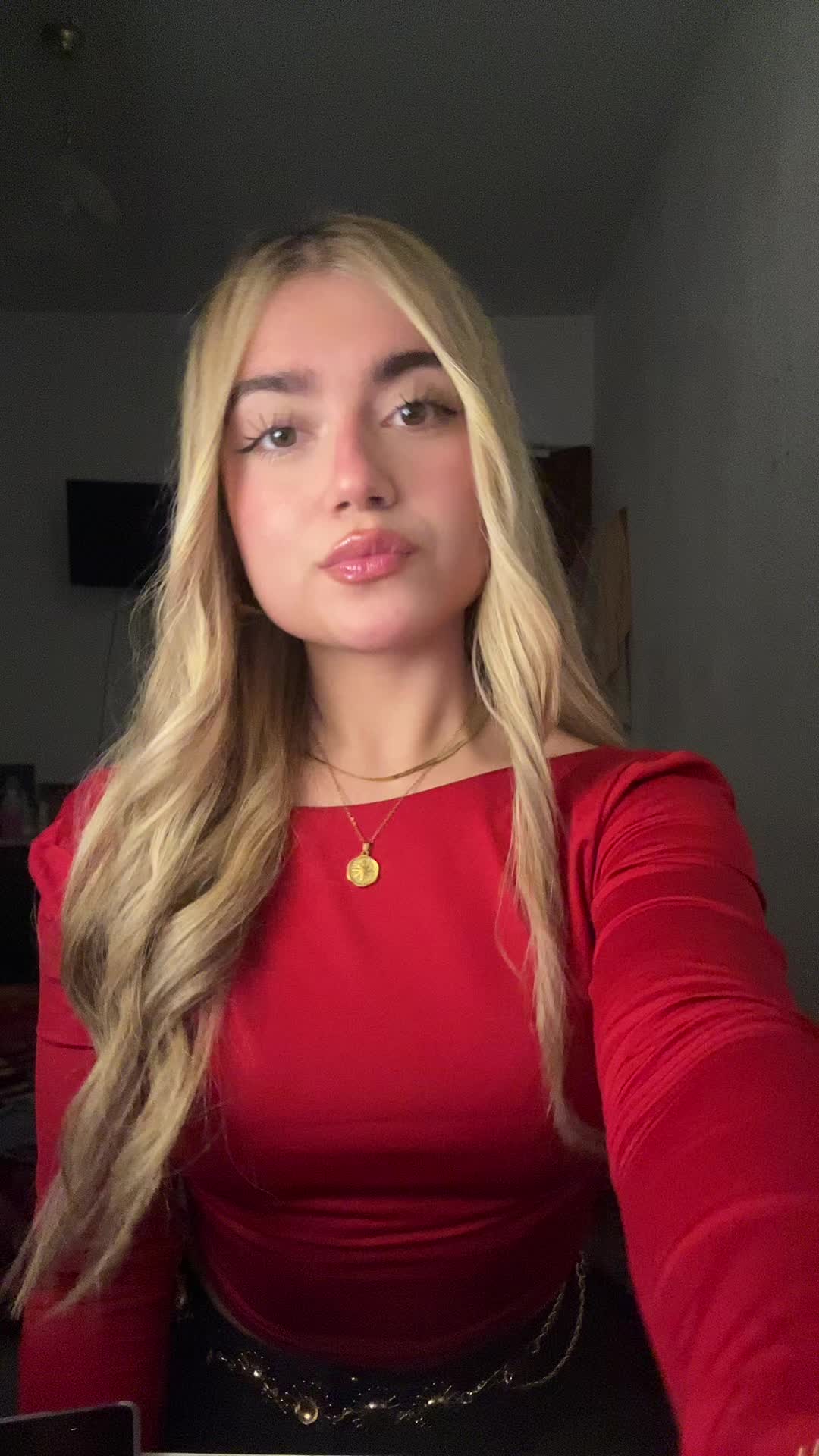 @Lauraquiinteroo