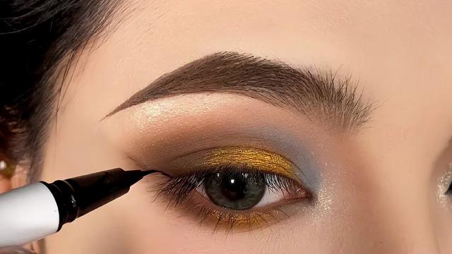@GlossyGirl