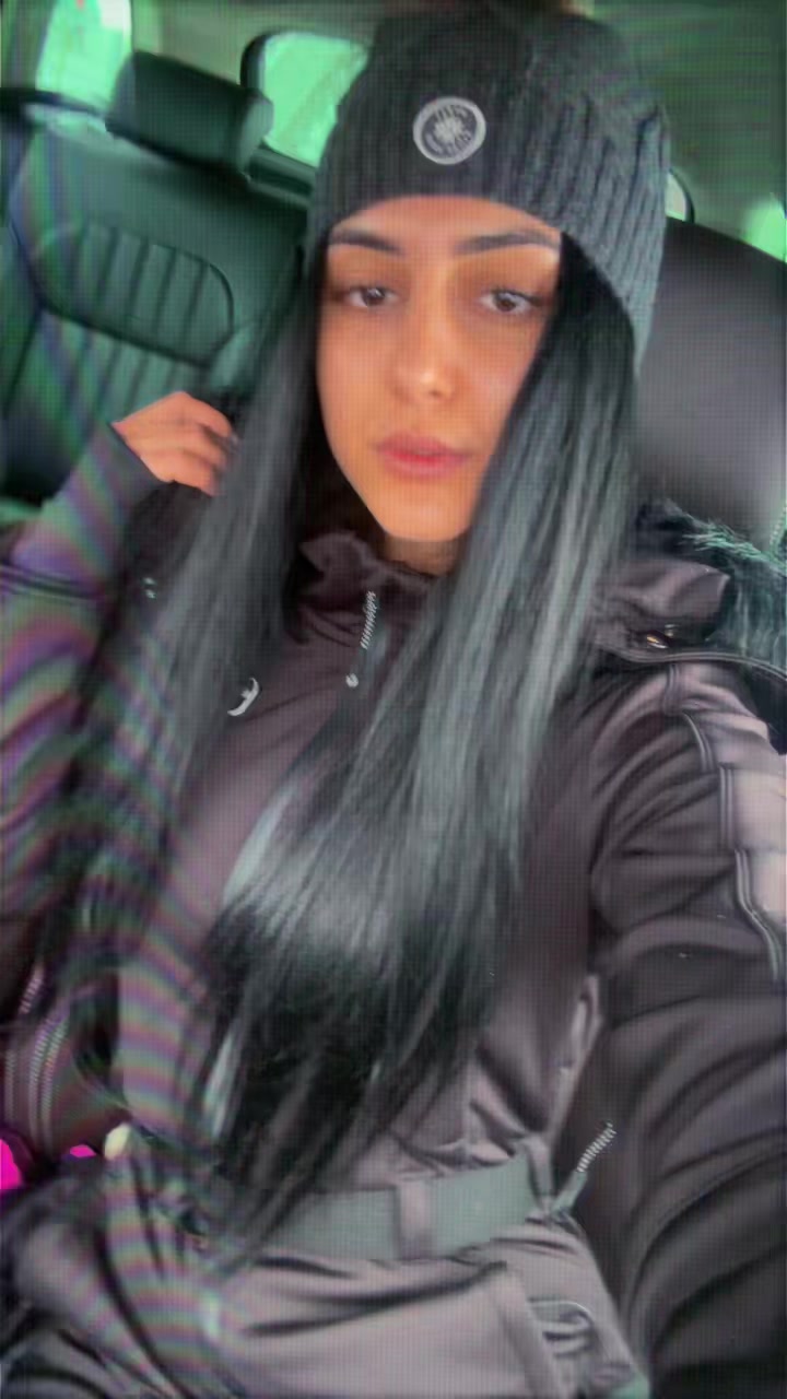 @Elena Jora