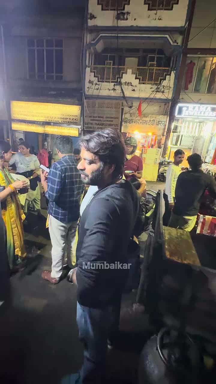 @Mi Mumbaiker