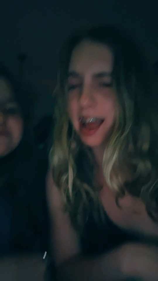 @Emili 🤪😘
