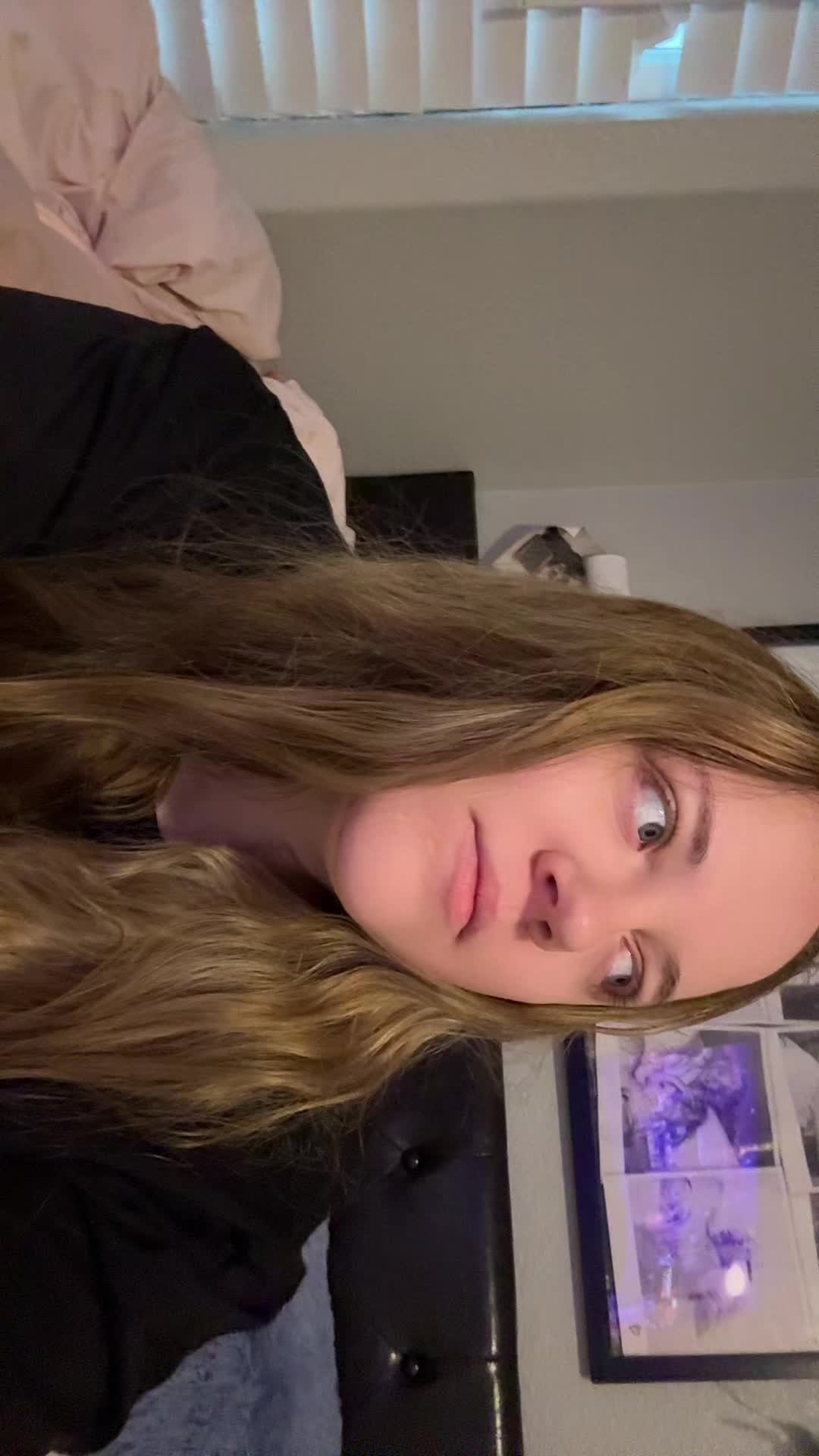 @Edgy_.princess