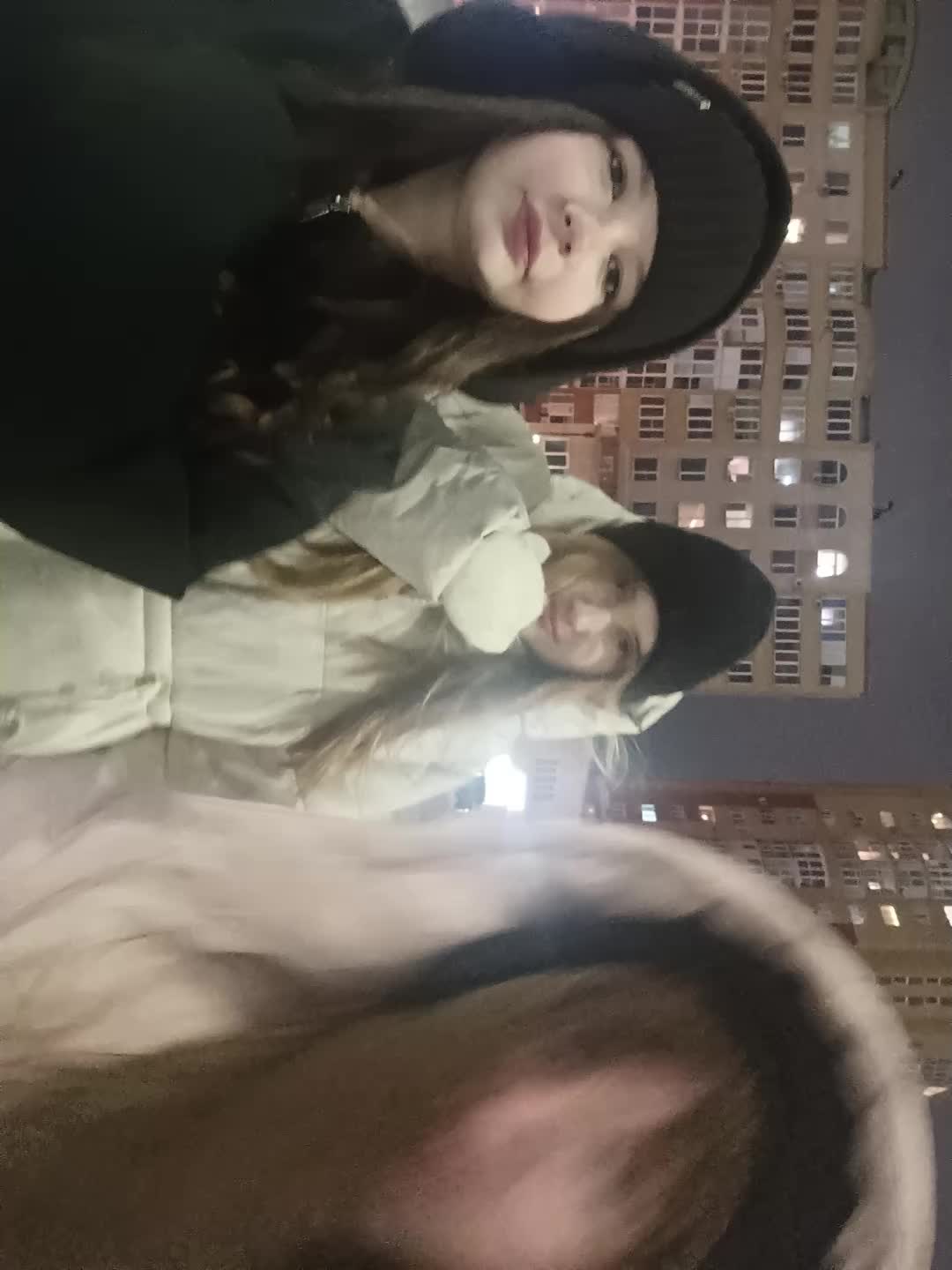 @алиса сниккерс