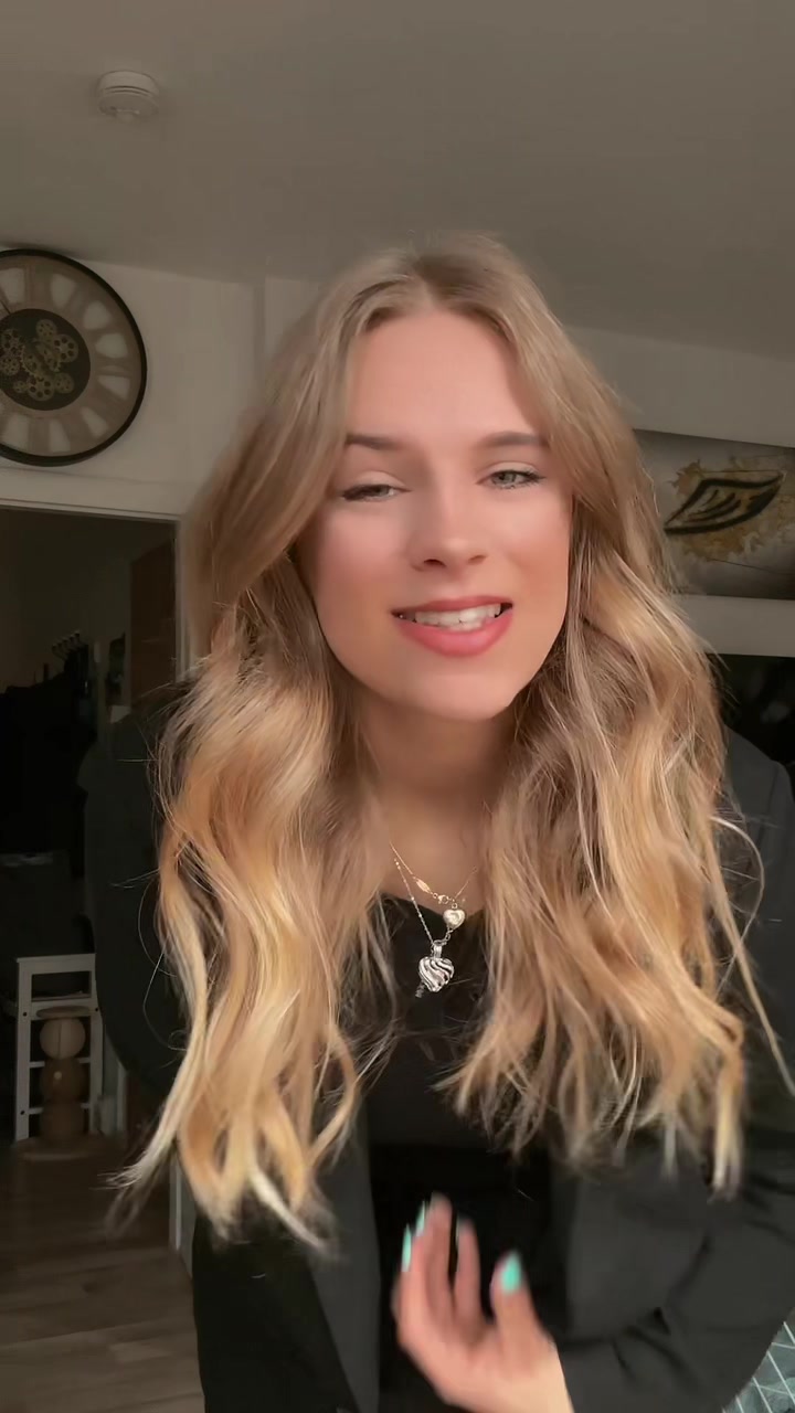 @Isa 👑
